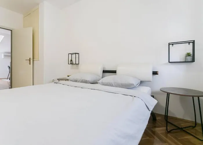 Lägenhet Urban Point - Centre Pet Friendly Crikvenica